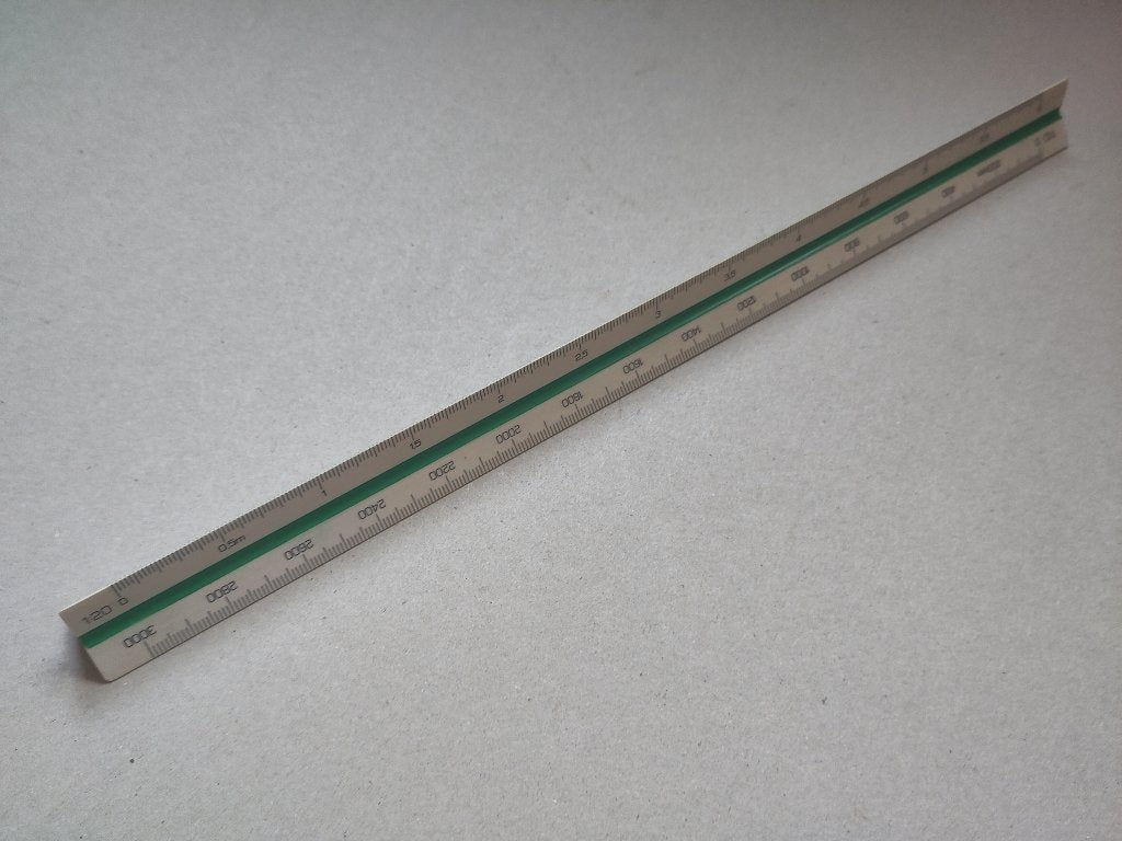 Linex driehoekliniaal voor tekenen op schaal 1:2,5 tot 1:100, Hobby en Vrije tijd, Tekenen, Ophalen of Verzenden, Zo goed als nieuw