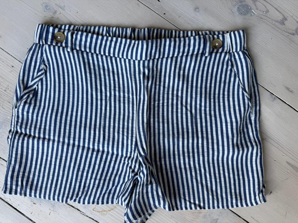 Prachtige shorts/korte broek BIEN BLEU size XL, Kort, Blauw, Maat 42/44 (L), Ophalen of Verzenden