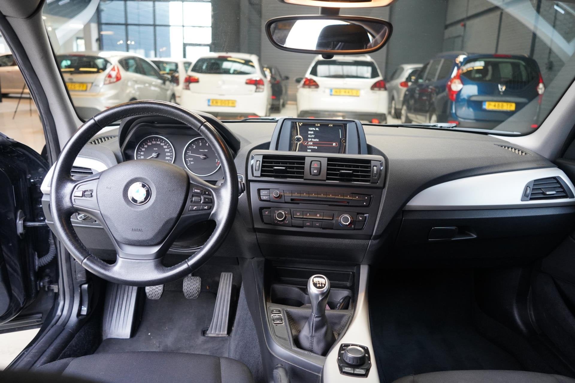 BMW 1-serie 114i EDE | AIRCO | CRUISE | STOEL.VERW | ELEK.RA, 1-Serie, Gebruikt, 4 cilinders, Met garantie (alle)