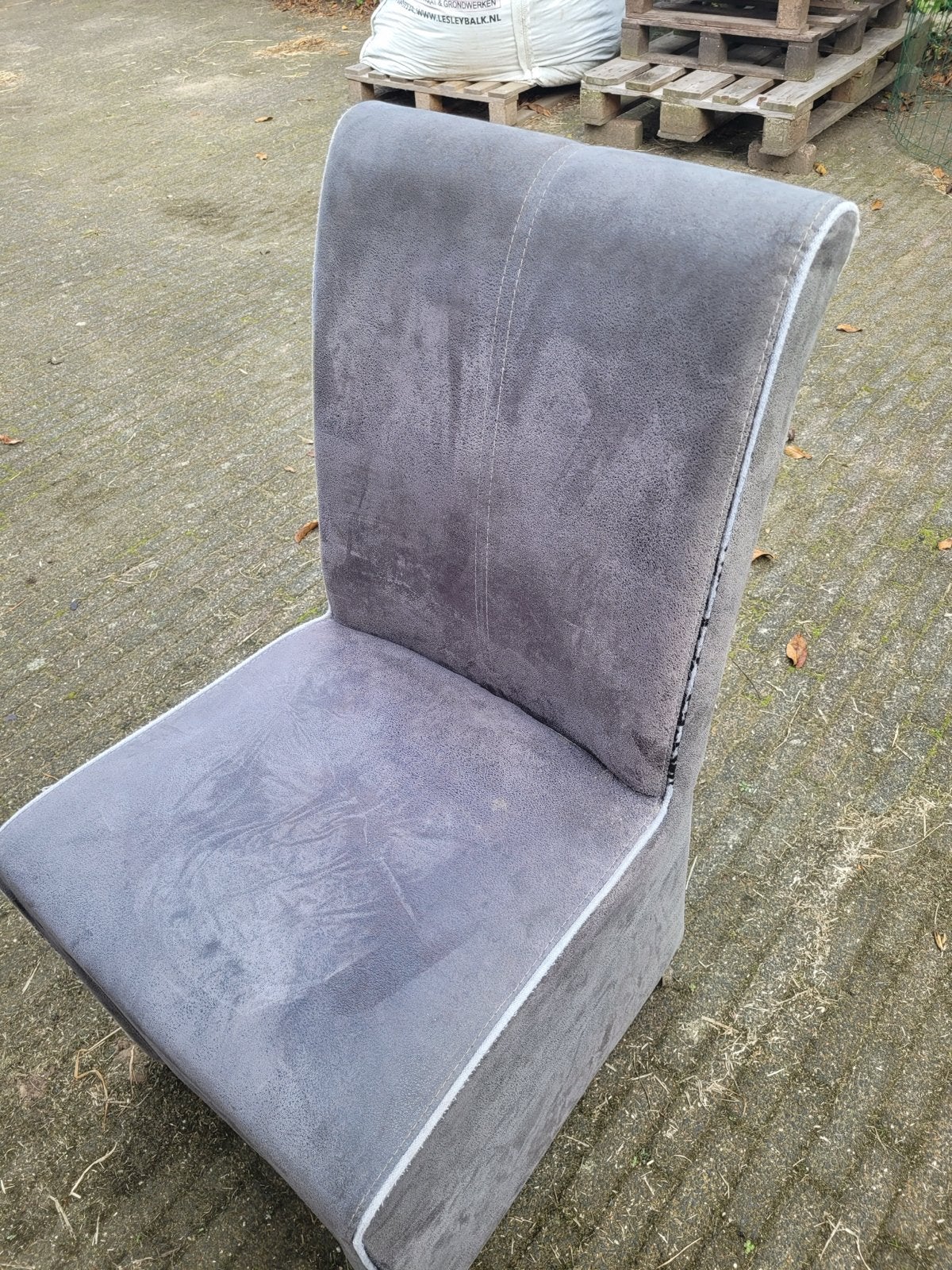 6 Grijze eetkamerstoelen , veel gebruikt maar zitten goed, Ophalen, Gebruikt, Vijf, Zes of meer stoelen, Stof