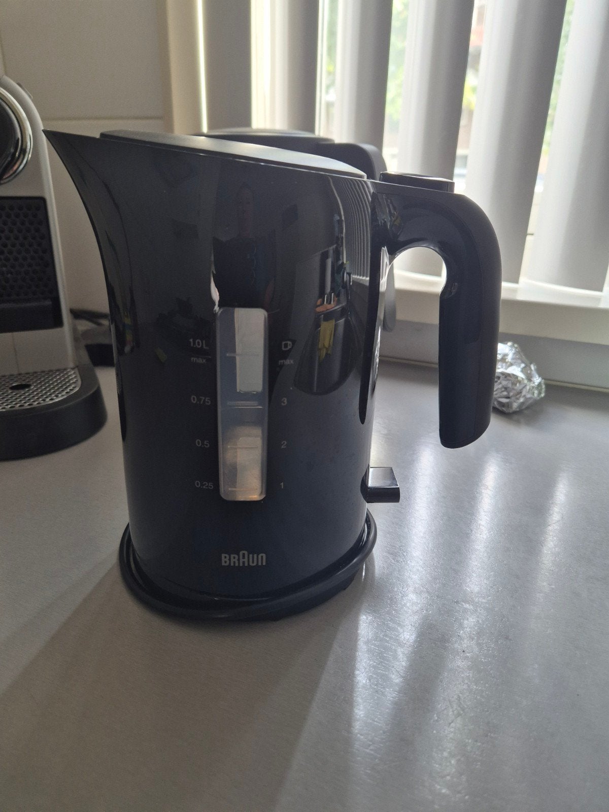 Braun WK3044BK Waterkoker - Zo goed als nieuw, Witgoed en Apparatuur, 1 tot 2 liter, Ophalen of Verzenden, Zo goed als nieuw, Draadloos