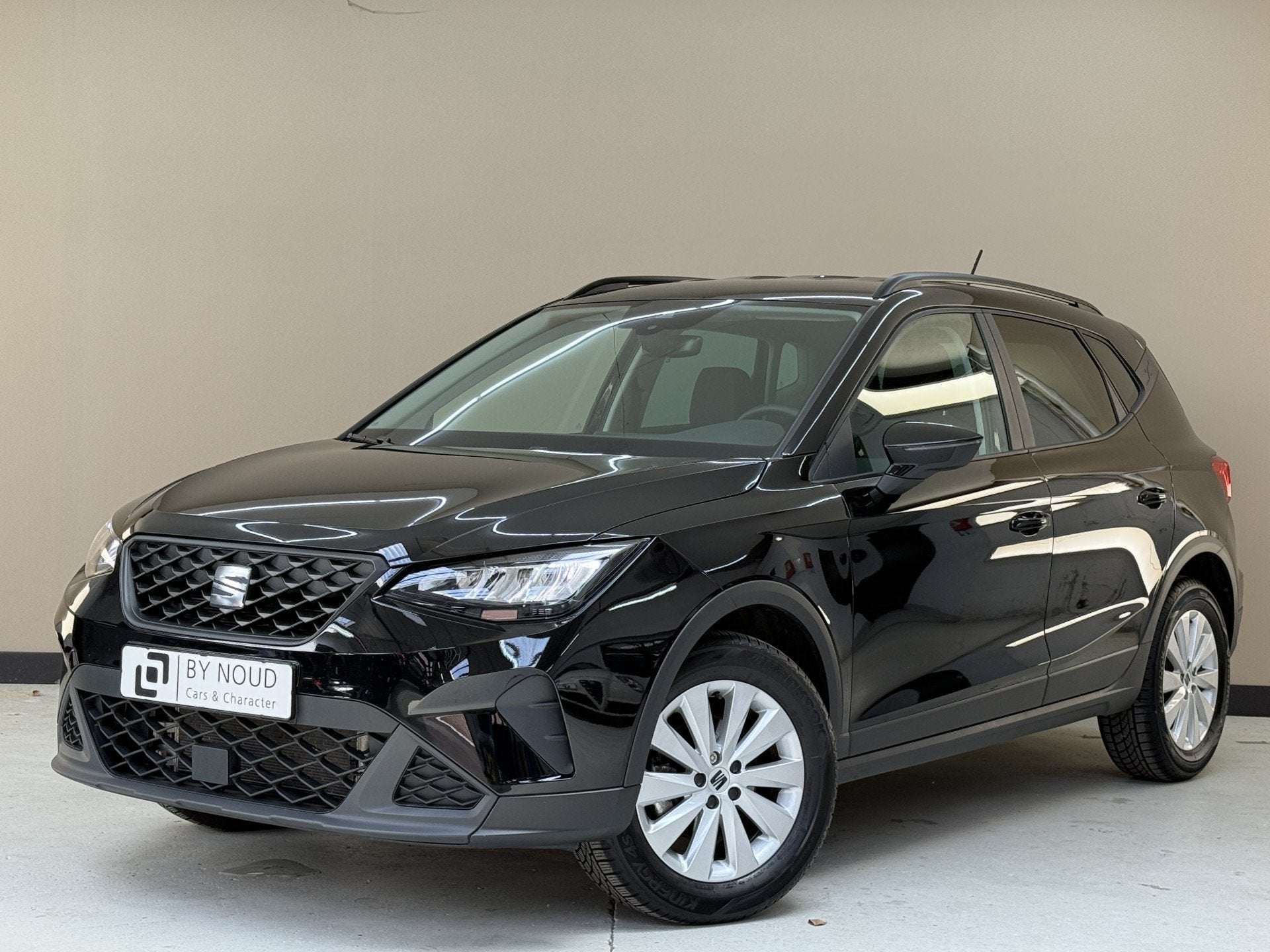 SEAT Arona 1.0 EcoTSI Style, 115pk, 2024, 1ste eigenaar, BTW, Auto's, Voorwielaandrijving, Stof, Gebruikt, 116 pk