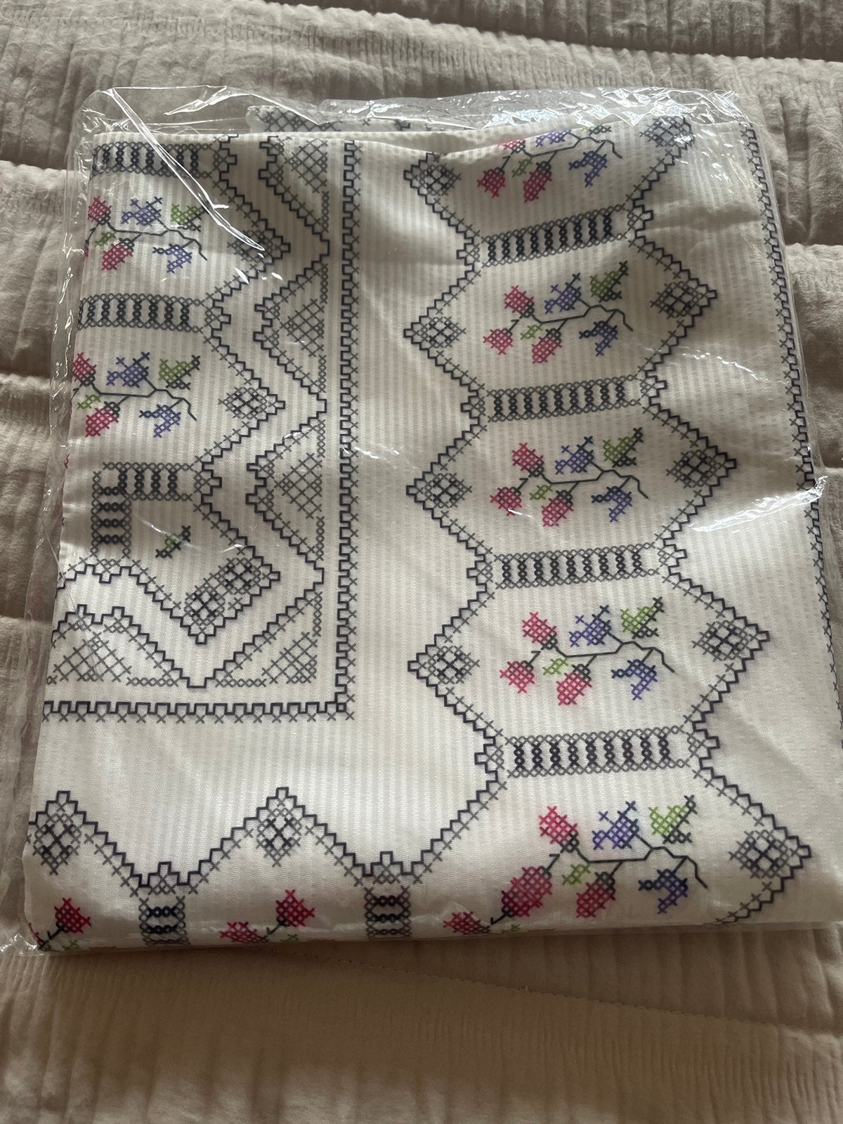 Nieuw Tafelkleed 120x150 cm - Vlekbestendig & Onderhoudsvrie, Nieuw, Ophalen of Verzenden, Afwasbaar, Meerkleurig