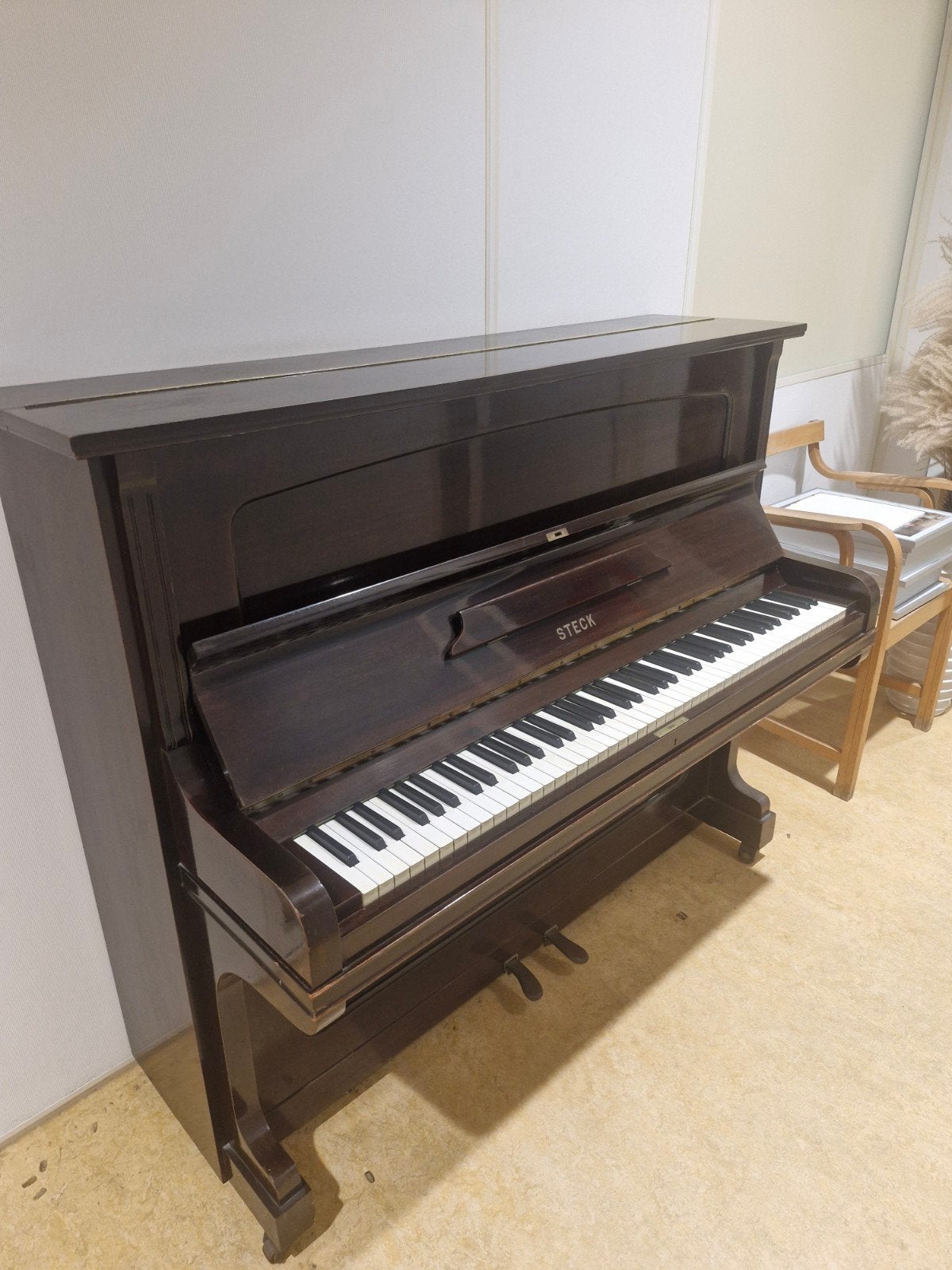 STECK piano - gestemd - hoogglans bruin, Muziek en Instrumenten, Ophalen, Gebruikt, Bruin, Hoogglans