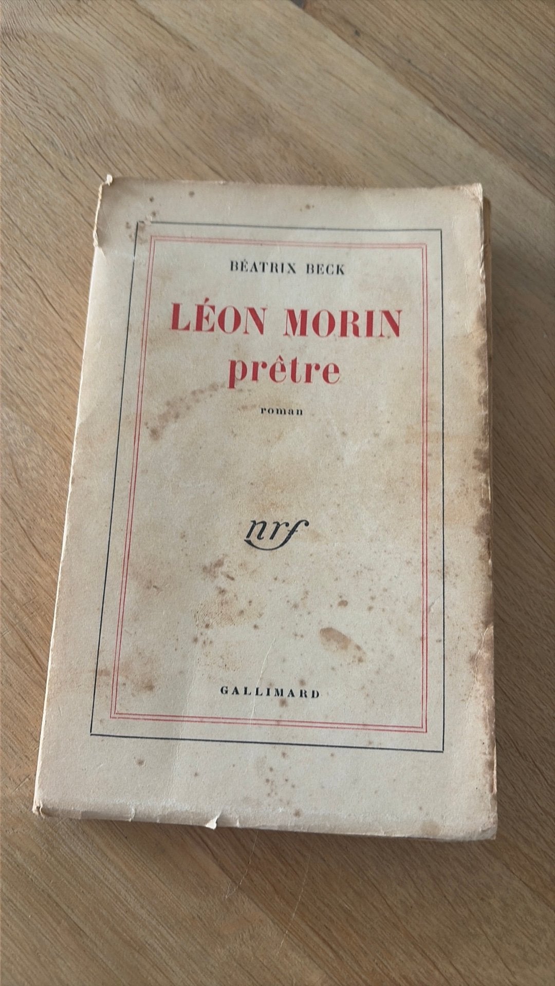 Léon Morin prêtre - Beatrix Beck, Ophalen of Verzenden, Gelezen, Europa overig