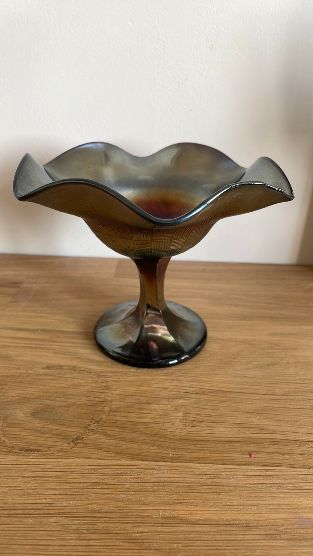 Antieke Northwood Amethyst Carnival Glass Compote - Wave, Gebruikt, Schaal, Rond, Ophalen of Verzenden