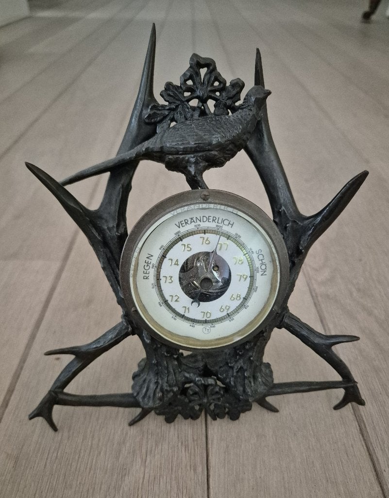 Black Forest jachtbarometer als gewei met bovenop een fazant, Ophalen of Verzenden, Gebruikt, Barometer