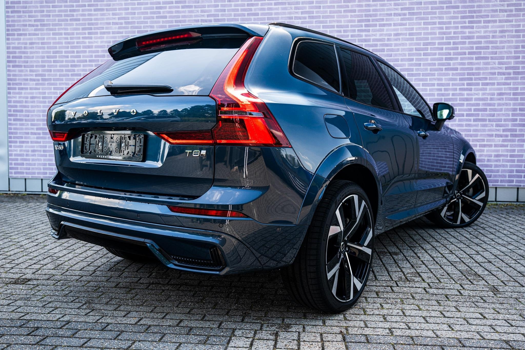 Volvo XC60 T8 Plug-in hybrid AWD Ultra Dark Executive Editio, Auto's, Volvo, Automaat, Stof, Gebruikt, Euro 6