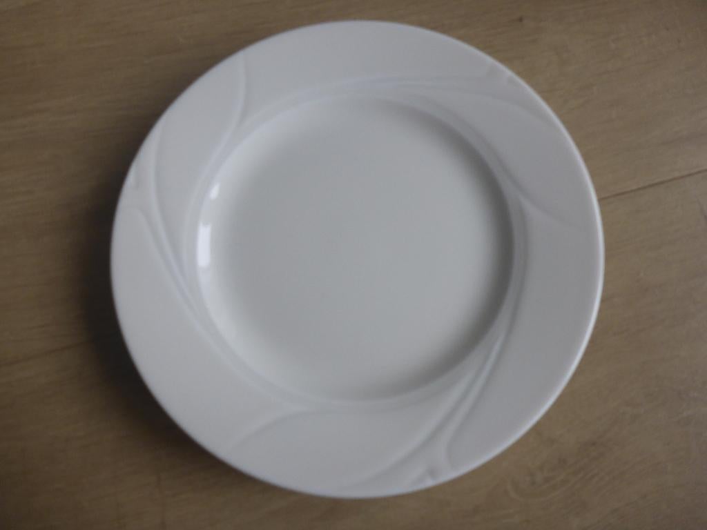 2 ontbijtbordjes, mosa, maastricht, holland., Ophalen of Verzenden, Zo goed als nieuw, Bord(en), Overige stijlen