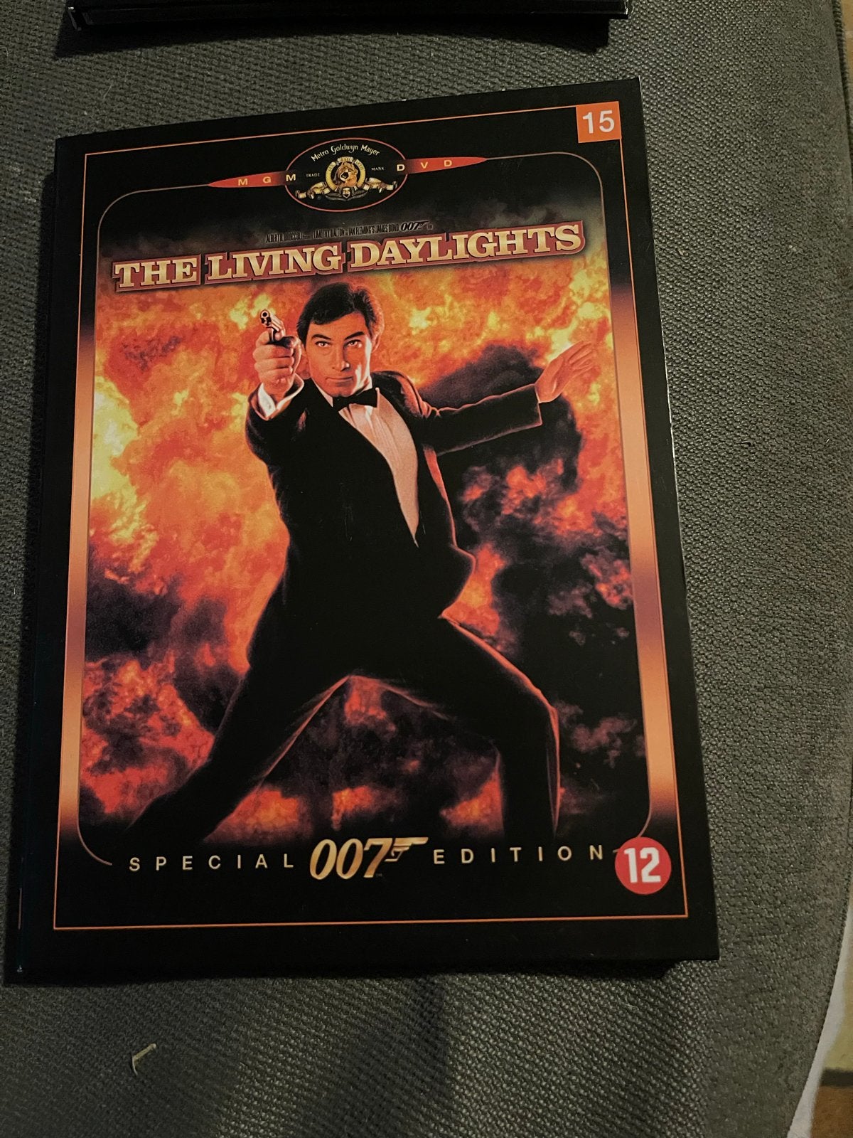 James Bond 007: The Living Daylights - Special Edition DVD, Cd's en Dvd's, Nederlands, Actiethriller, Ophalen of Verzenden, Zo goed als nieuw