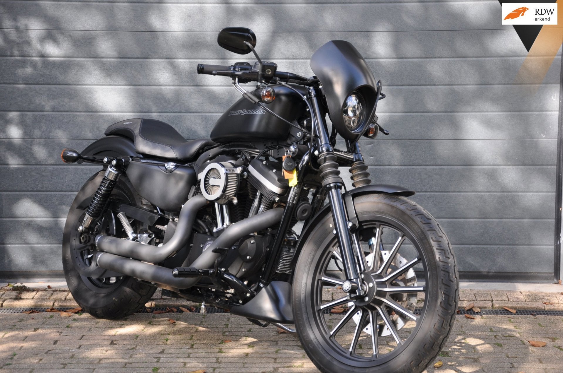 Harley Davidson XL 883 N Sportster Iron mooi aangepast! 5HD, Motoren, Chopper, 883 cc, Meer dan 35 kW, Handgeschakeld