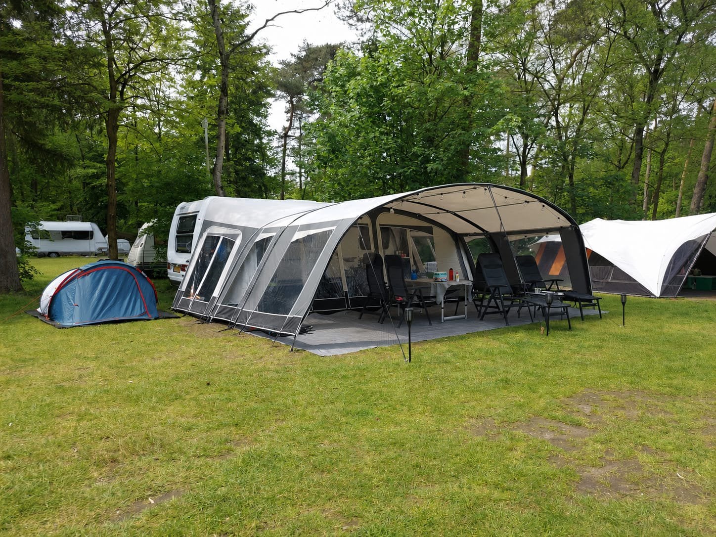 Unico Milaan 280 voortent + petluifel + luifel en kuipze, Caravans en Kamperen, Voortenten en Luifels, Ophalen, Zo goed als nieuw