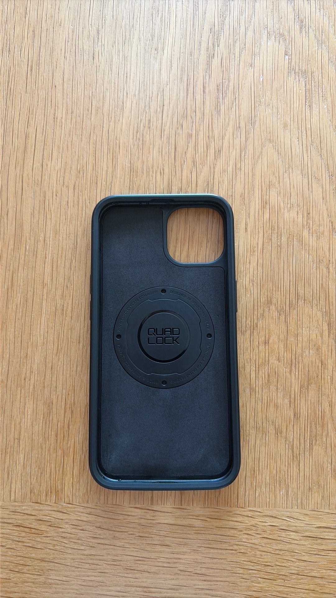 Quad Lock telefoonhoesje Iphone 13, Ophalen of Verzenden, Zo goed als nieuw, IPhone 13