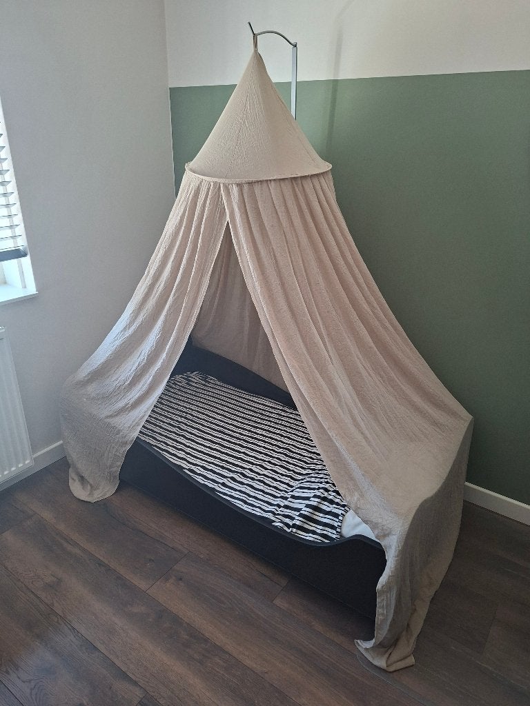 Mooie hydrofiele beige klamboe / bedhemel + metalen piekstok, Beige, Ophalen, Gebruikt, Klamboe