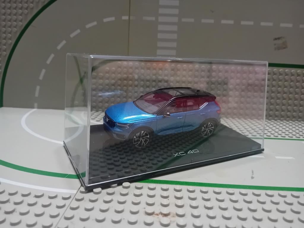 Volvo XC40, Hobby en Vrije tijd, Modelauto's | 1:43, Nieuw, Auto, Kyosho, Ophalen of Verzenden