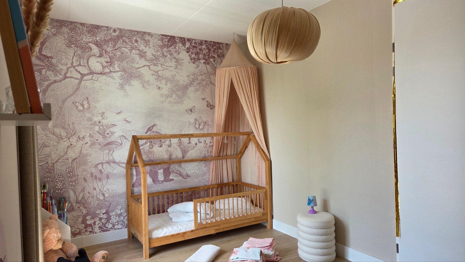 Houten kinderbed (huisje) 169x73x130 cm, Gebruikt, 70 tot 85 cm, Ophalen of Verzenden, Matras
