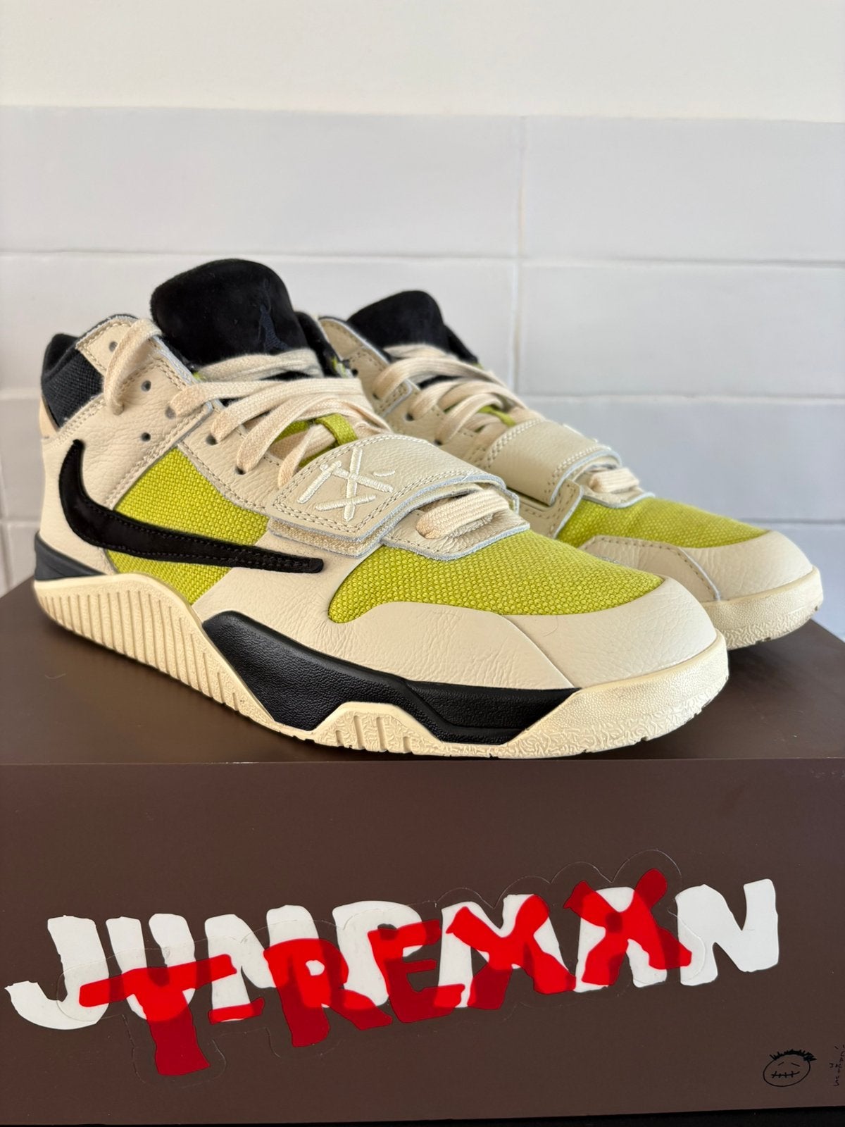 Jordan x Travis Scott Jumpman Jack bright cactus 44,5, Kleding | Heren, Overige kleuren, Ophalen of Verzenden, Sneakers of Gympen