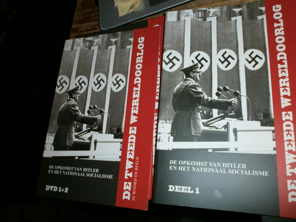 3 delen en cds de tweede wererdoorlog in woord en beeld, Ophalen of Verzenden, Tweede Wereldoorlog, Nieuw, Overige onderwerpen