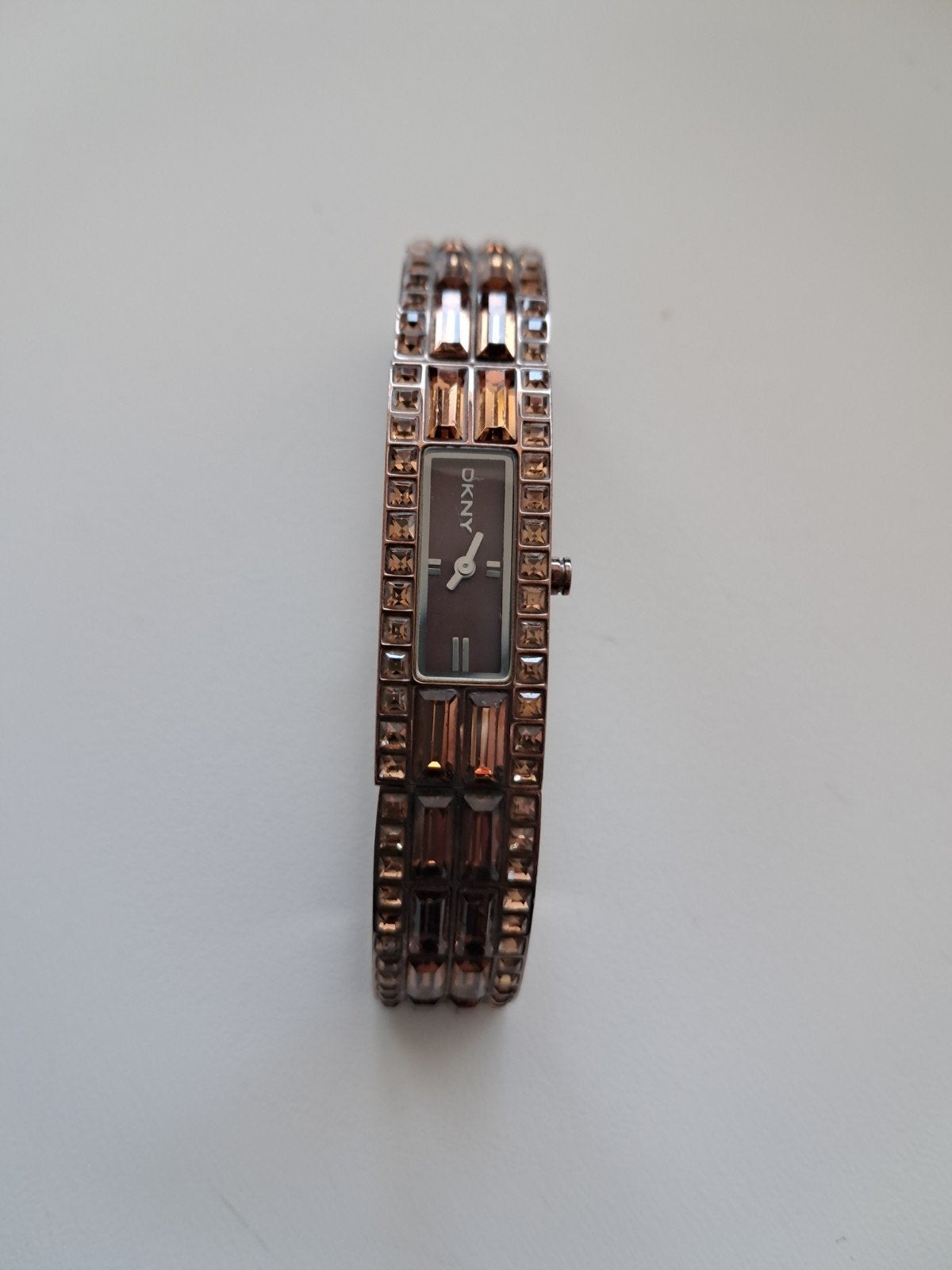 DKNY Dames Horloge met Strass - Zo Goed als Nieuw, Sieraden, Tassen en Uiterlijk, Horloges | Dames, Ophalen of Verzenden