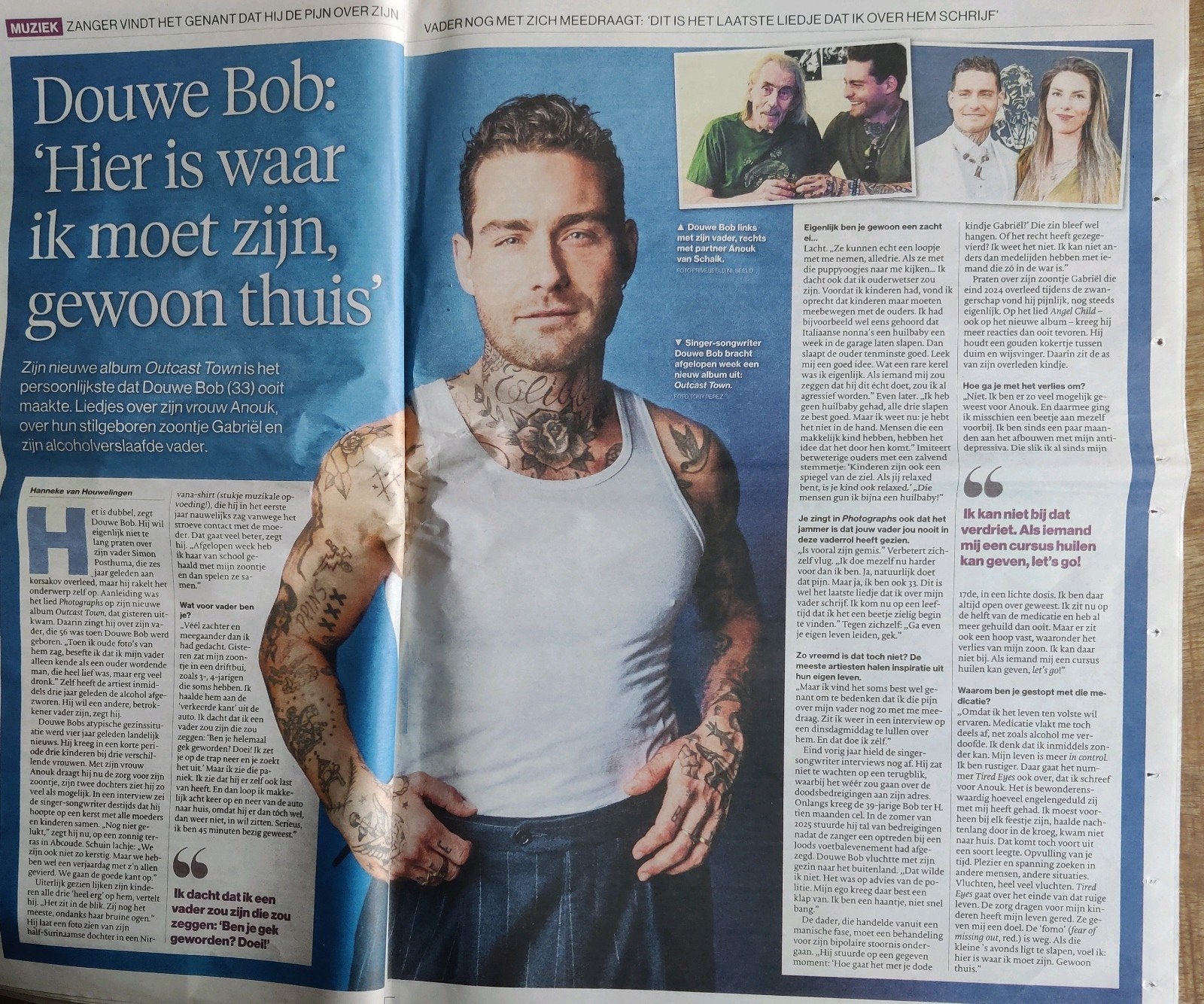 Zanger Douwe Bob Krantenartikel knipsel, Ophalen of Verzenden, 1980 tot heden, Nederland, Knipsel(s)