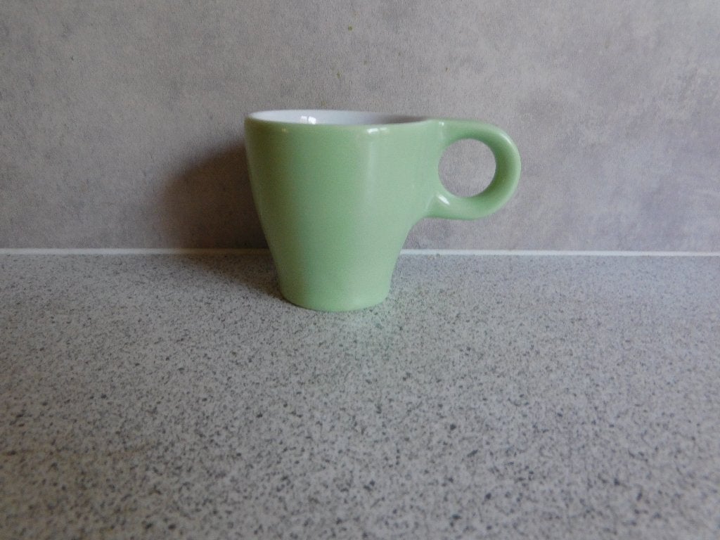 Kopje 100 ml. Pastel Groen One Simon Levelt, Ophalen of Verzenden, Zo goed als nieuw, Overige stijlen, Kop(pen) en/of Schotel(s)