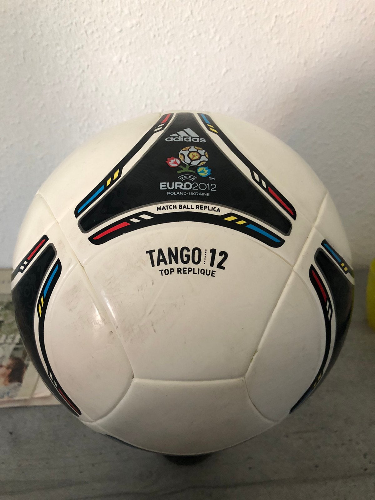Tango 12 match ball repliqeu, Maat XL, Ophalen of Verzenden, Zo goed als nieuw, Bal