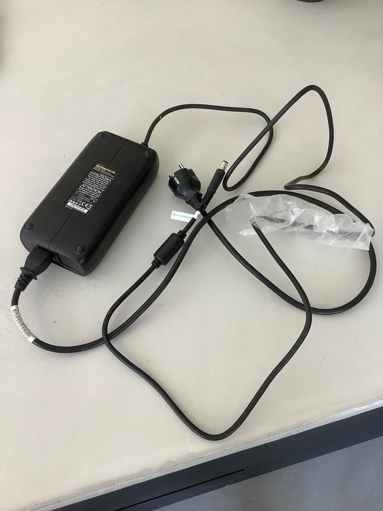 Van moof s2 oplader, Ophalen of Verzenden, Zo goed als nieuw