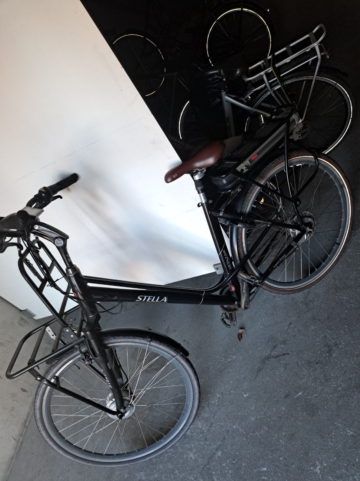 Stella elektrische fiets - 50KM actieradius, Fietsen en Brommers, Fietsaccessoires | Fietsaccu's, Ophalen, Zo goed als nieuw