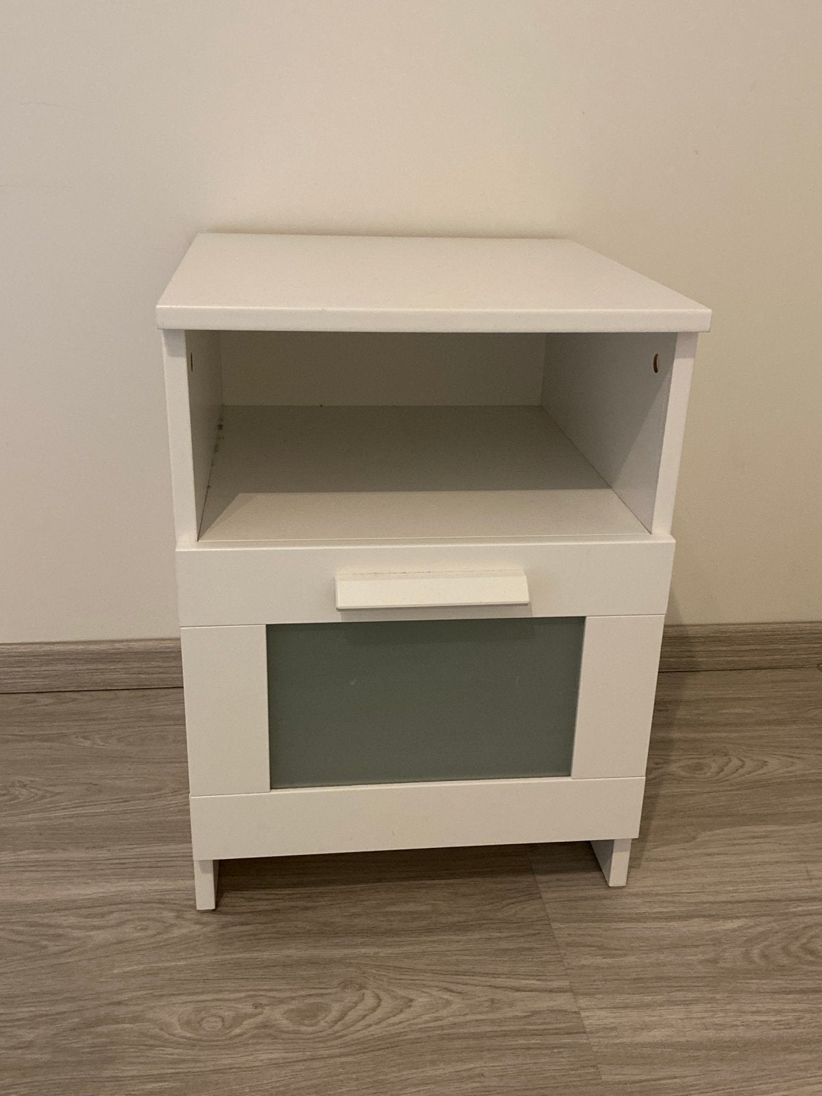 IKEA Brimnes Nachtkastje met lade en opbergvak - Wit, Ophalen, Minder dan 45 cm, 55 tot 70 cm, Zo goed als nieuw