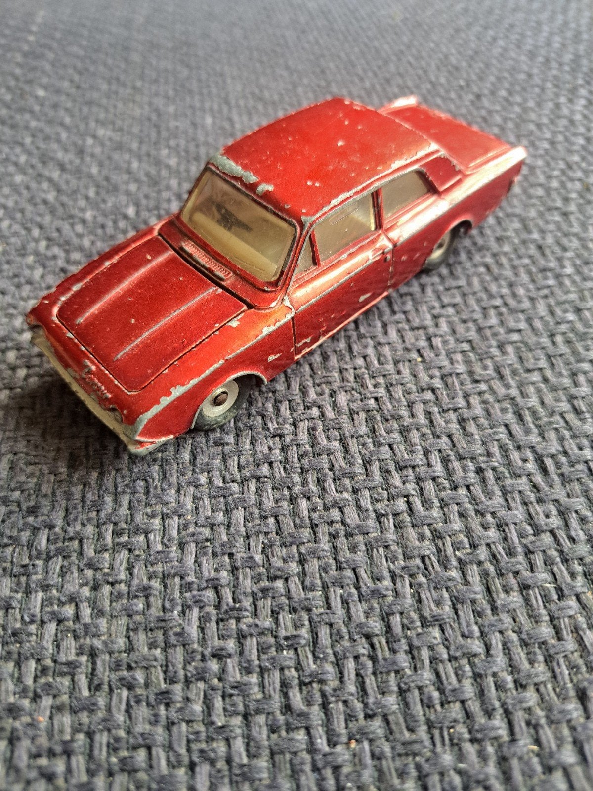 Dinky toys meccano england model ford corsair, Antiek en Kunst, Antiek | Speelgoed, Ophalen of Verzenden