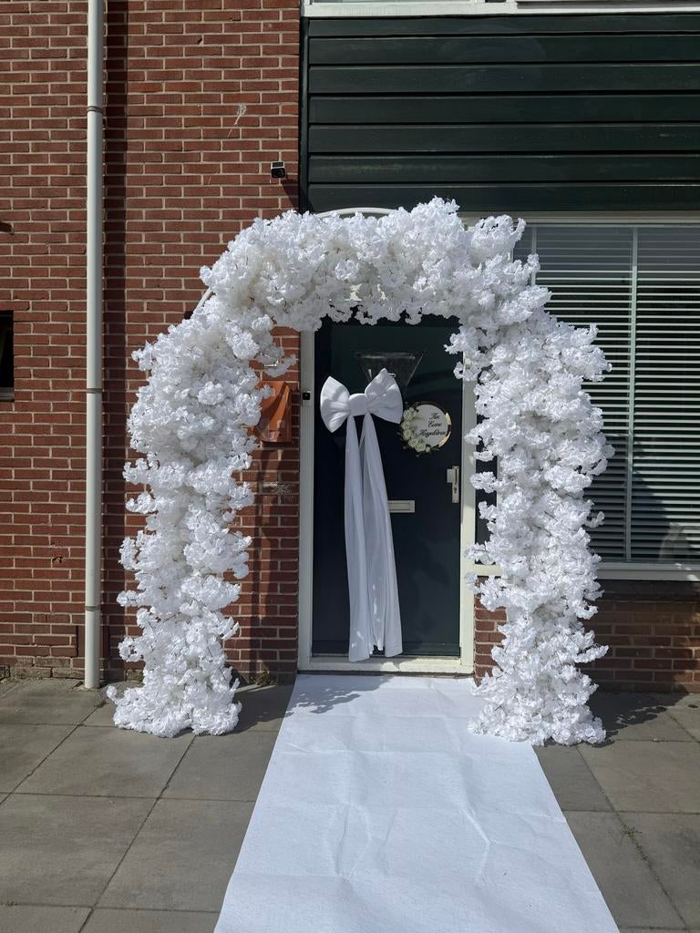 Bloesemboog bloemen te koop, Ophalen of Verzenden, Zo goed als nieuw, Versiering, Geboorte of Huwelijk