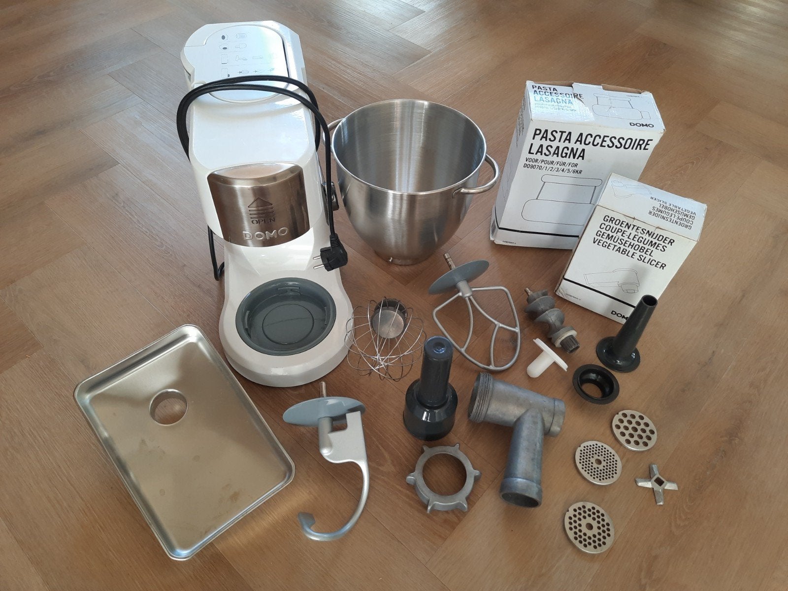 Domo Keukenmachine met accessoires, pasta- & groentesnij, Witgoed en Apparatuur, Keukenmixers, 4 liter of meer, Ophalen of Verzenden