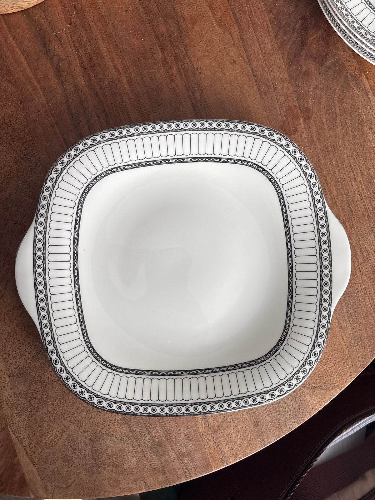Wedgwood Contrasts schaal, wit met zwart patroon, Ophalen, Klassiek, Wedgwood, Porselein