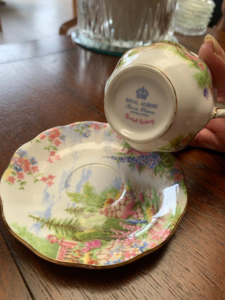 Royal Albert Bone China 'Grash Rockery' Kop en Schotel, Antiek en Kunst, Ophalen