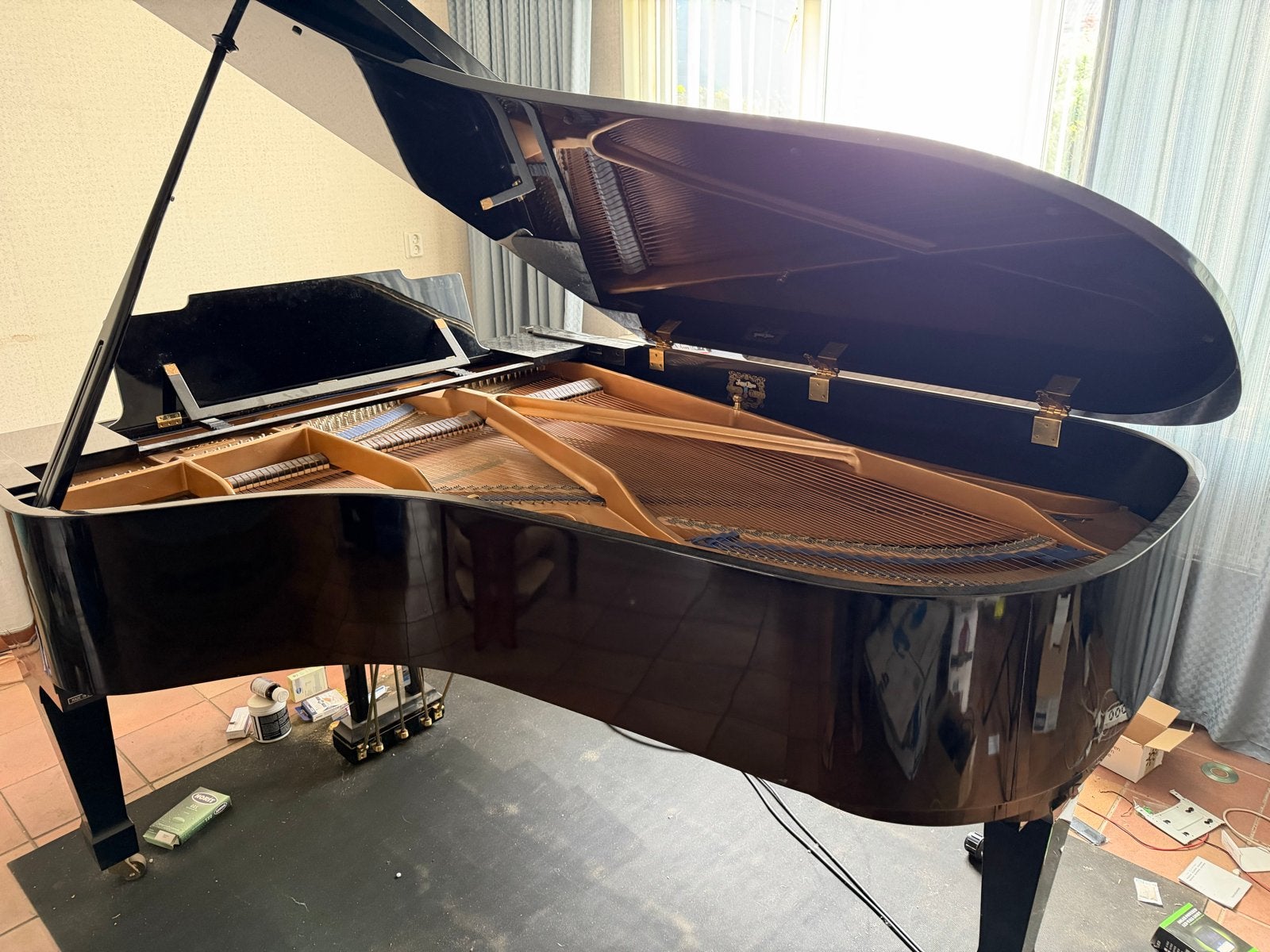 Kawai vleugel KG-5C, Ophalen, Gebruikt, Zwart, Hoogglans