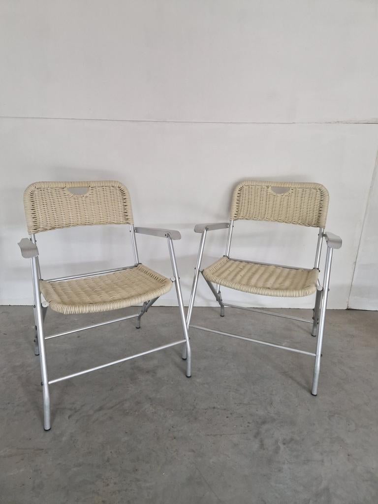 Een paar hilbrant aluminium klapstoelen mid century vintage., Gebruikt, Twee, Zwart, Onbekend