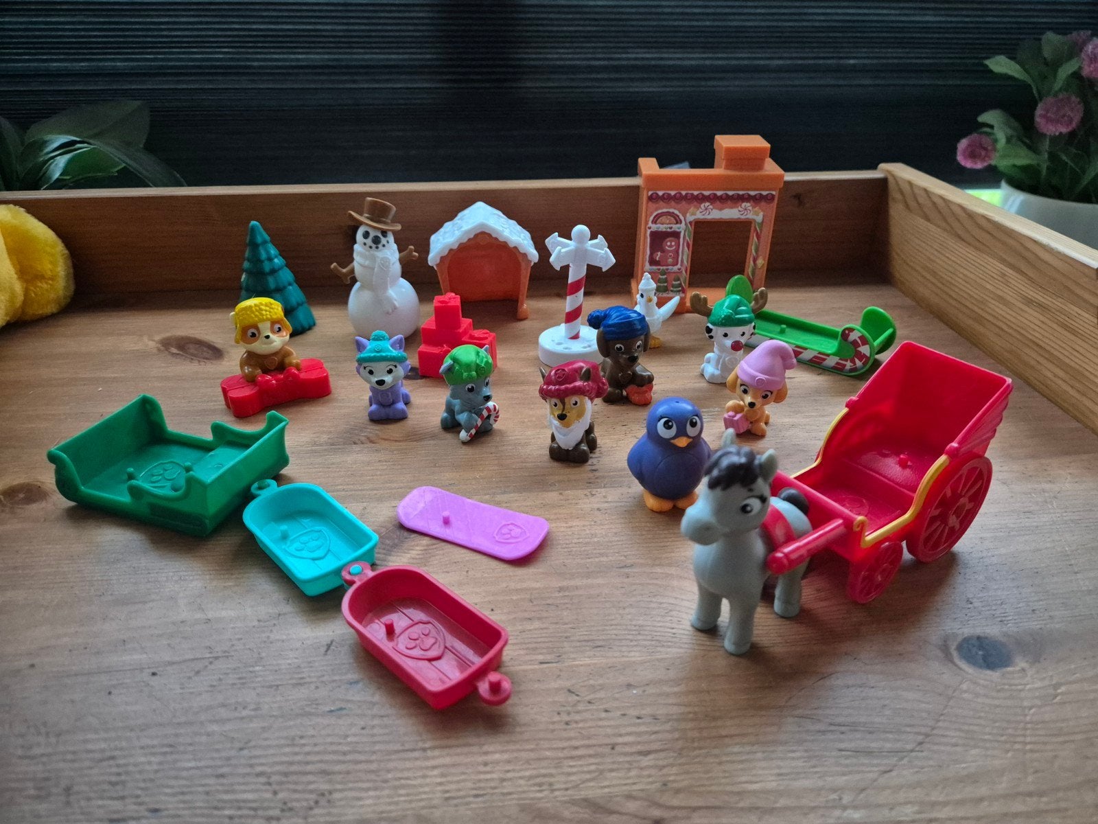 Paw patrol poppetjes en spulletjes kerst, Verzamelen, Poppetjes en Figuurtjes, Ophalen of Verzenden