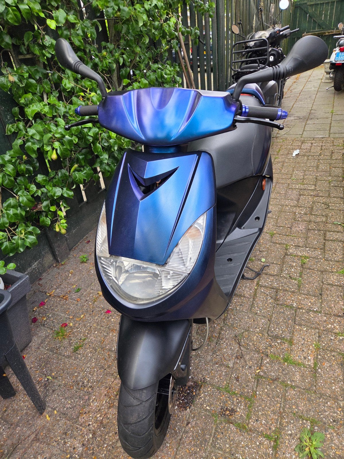 Erg snelle scooter - Blauw/Paars, Fietsen en Brommers, Snorfietsen en Snorscooters, Verzenden, Zo goed als nieuw, Benzine, Peugeot