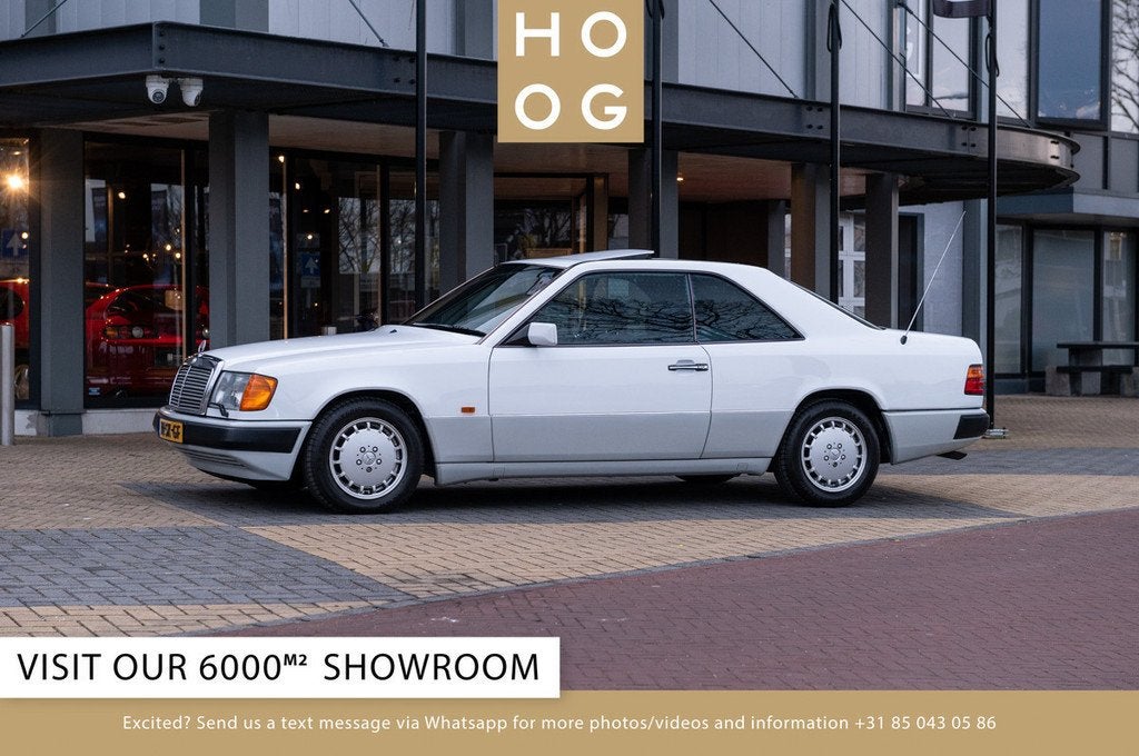 Mercedes-Benz E-Klasse 300 CE-24 (W124) (bj 1991, automaat), Auto's, Oldtimers, Automaat, Stof, 4 stoelen, Wit