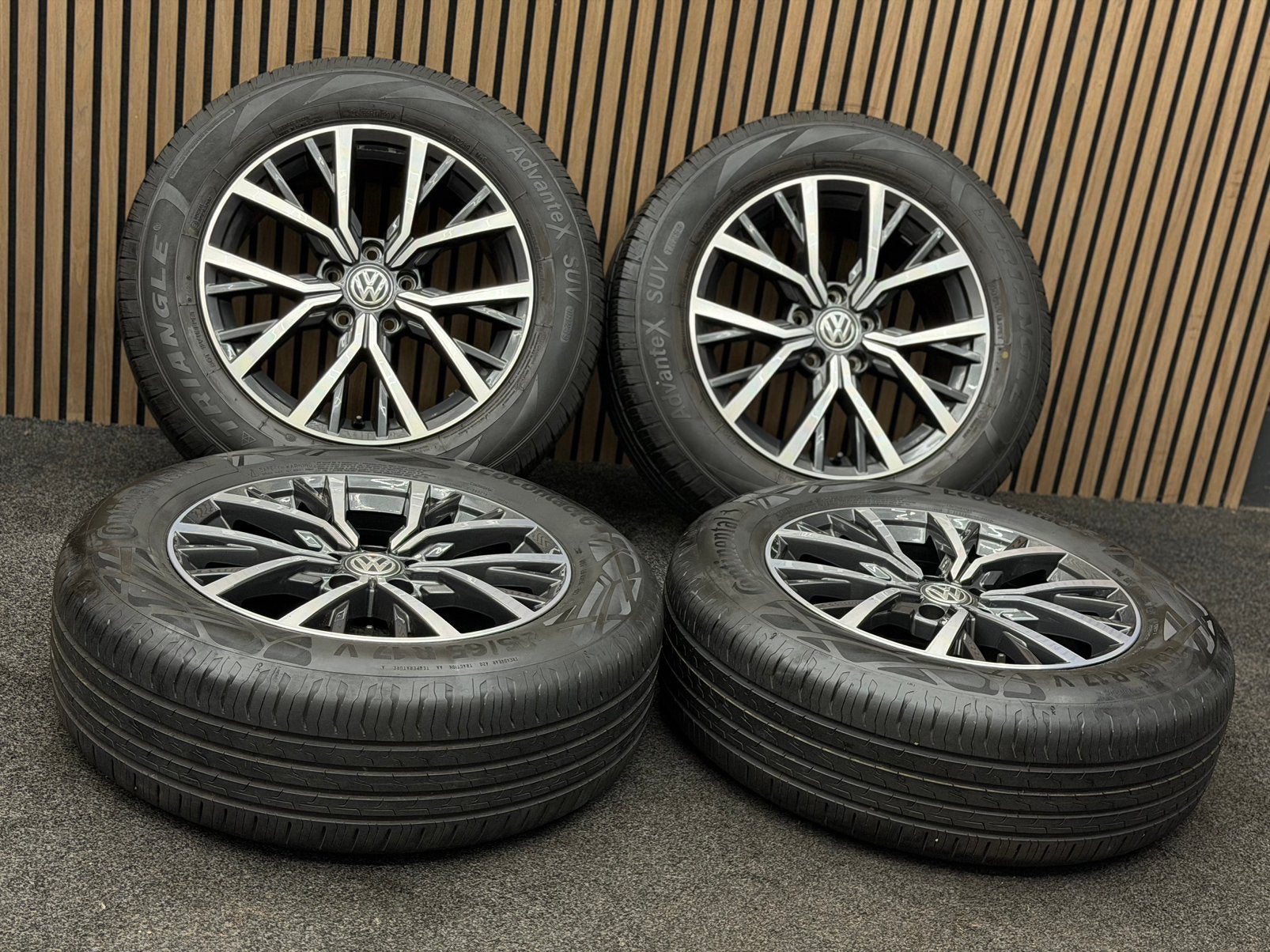 Originele 17 inch VW Tiguan 5NA Tulsa 5x112 ET40 215/65/17, Auto-onderdelen, Ophalen, 215 mm, ., Banden en Velgen