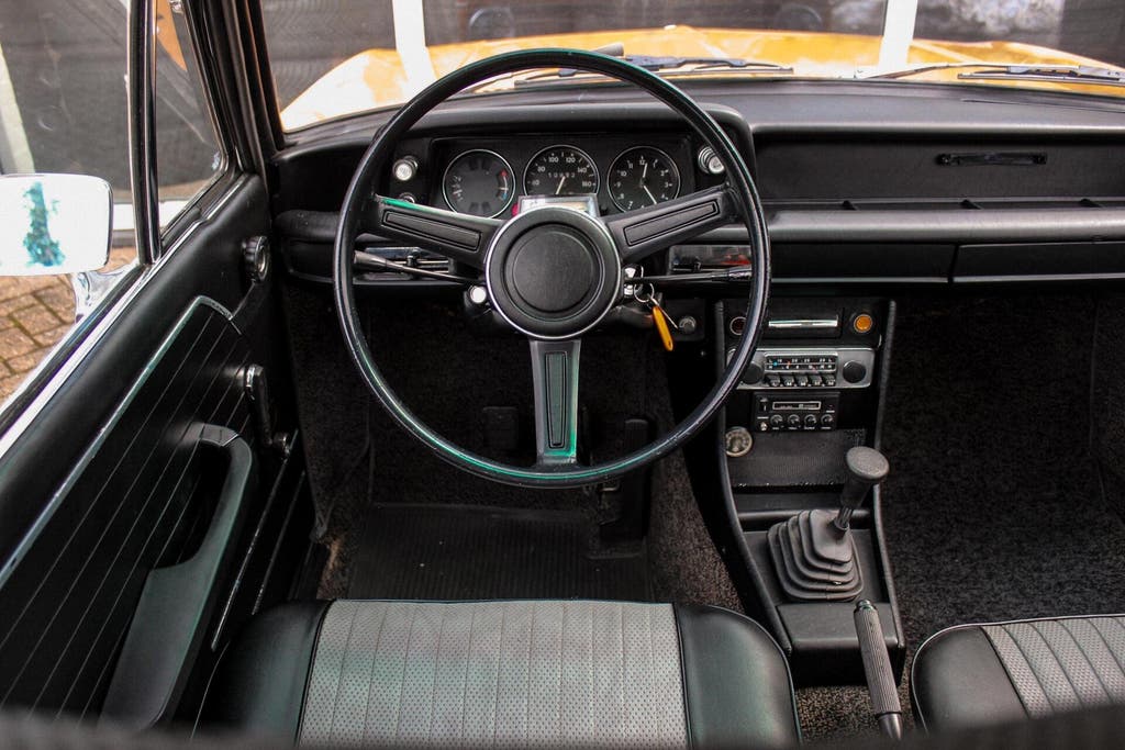 BMW 2000 2.0 Touring 01-1972 | Origineel NL | 1e eigenaar |, foto 10
