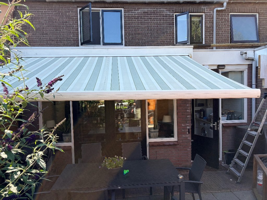 zonnescherm, Tuin en Terras, Zonneschermen, Gebruikt, Knikarmscherm, 150 tot 300 cm, 250 cm tot 450 cm, Ophalen of Verzenden