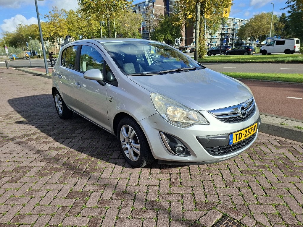 Opel Corsa 1.4 16V 5D AUT 2011 Grijs, Auto's, Automaat, Isofix, Stof, 1398 cc