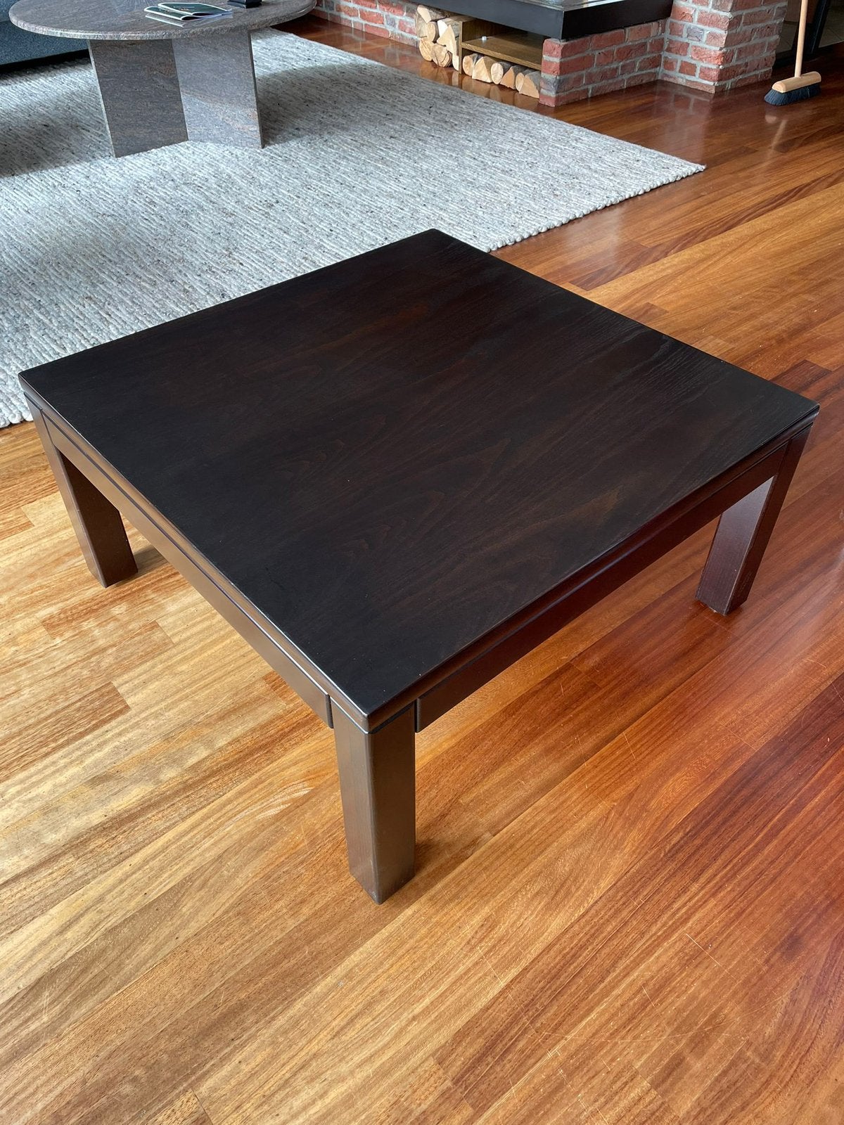Ebbenhouten salon-/bijzettafel, Ophalen, 50 tot 100 cm, Vierkant, 50 tot 100 cm