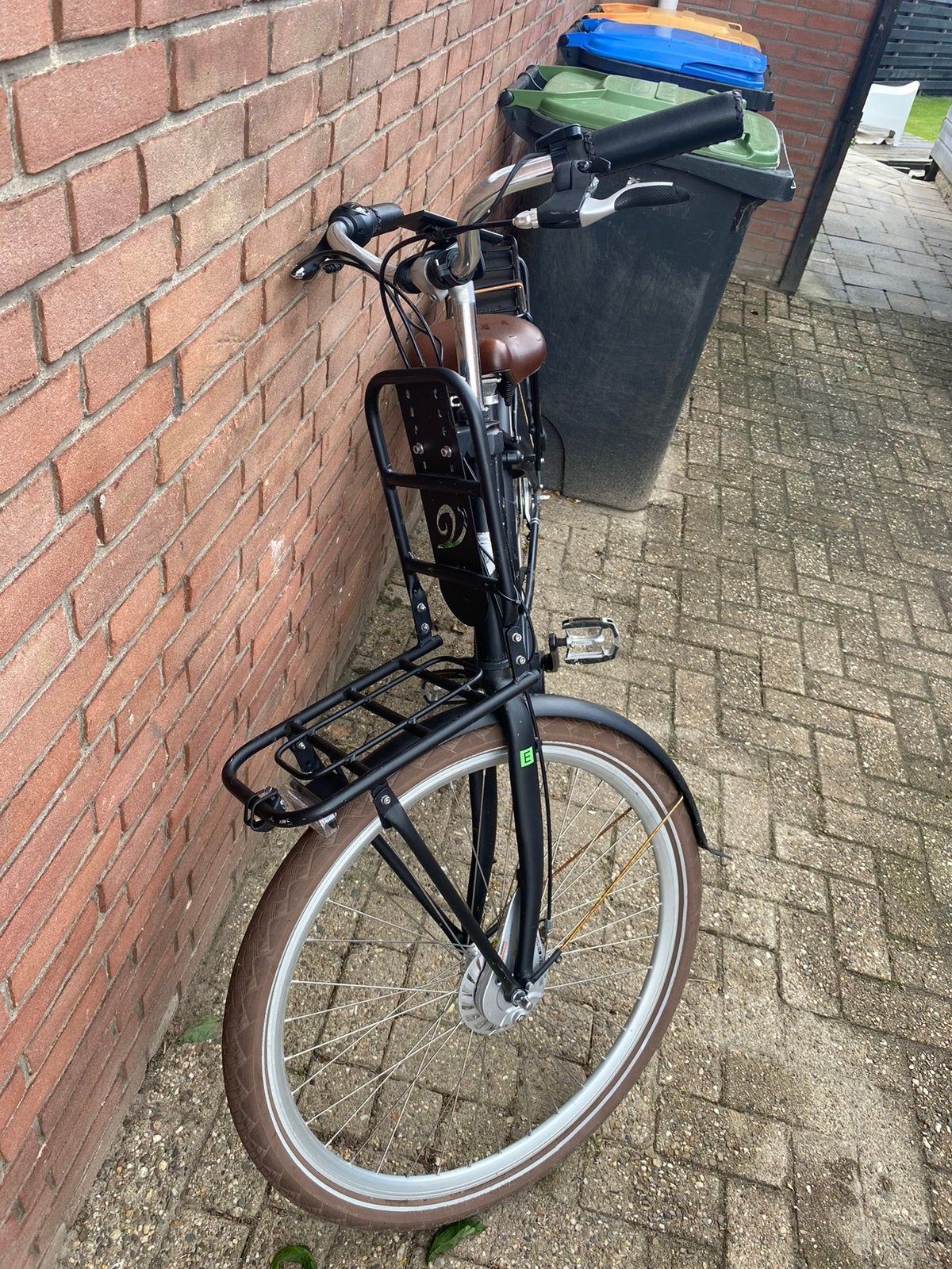 Vogue elektrische fiets, Minder dan 30 km per accu, Gebruikt, 55 tot 59 cm, Ophalen