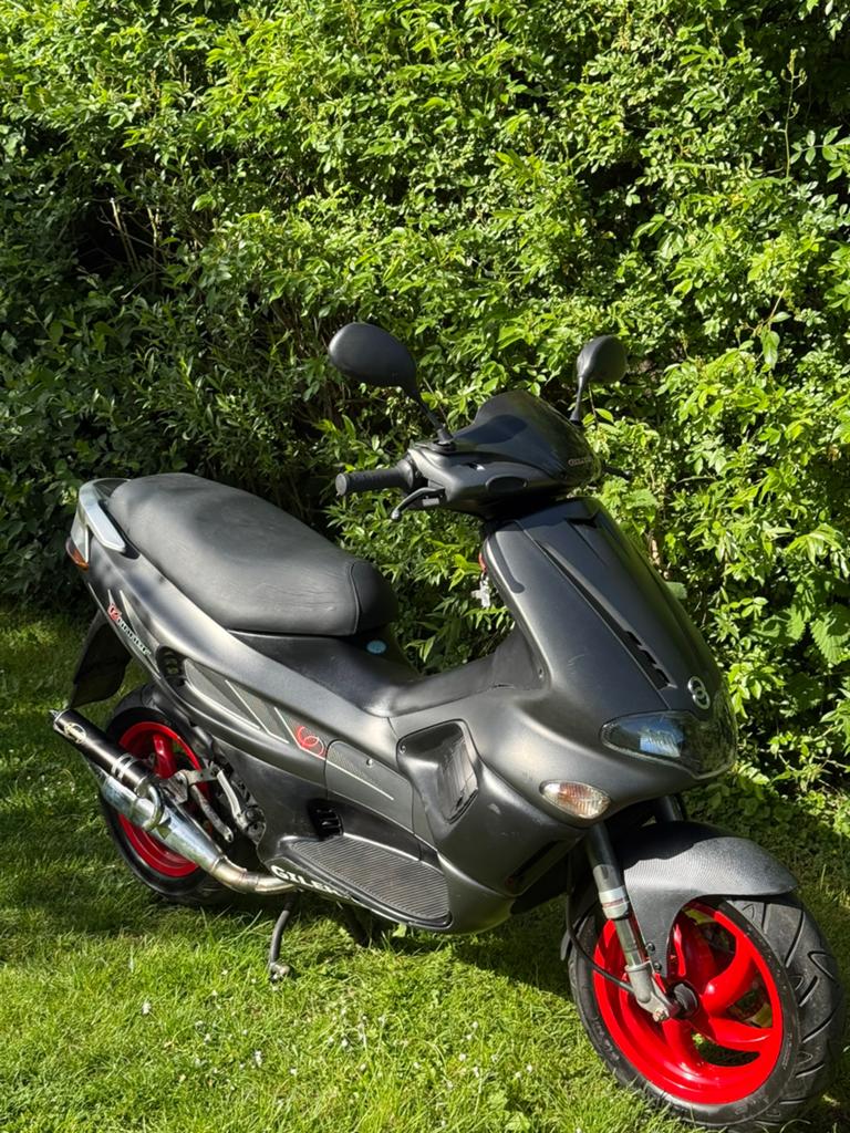Gilera runner sp pro 50cc DUITS, Tweetakt, Gebruikt, Maximaal 45 km/u, Ophalen of Verzenden