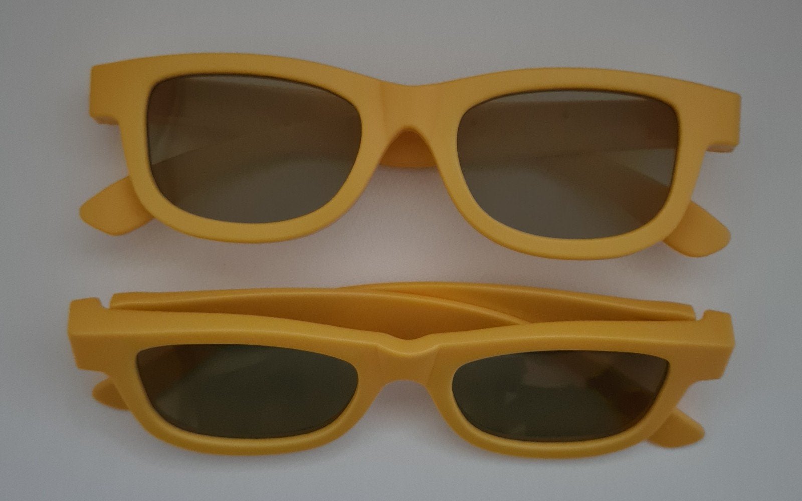 Pathé 3D Bril Geel - 2 Stuks, Ophalen of Verzenden, Zo goed als nieuw