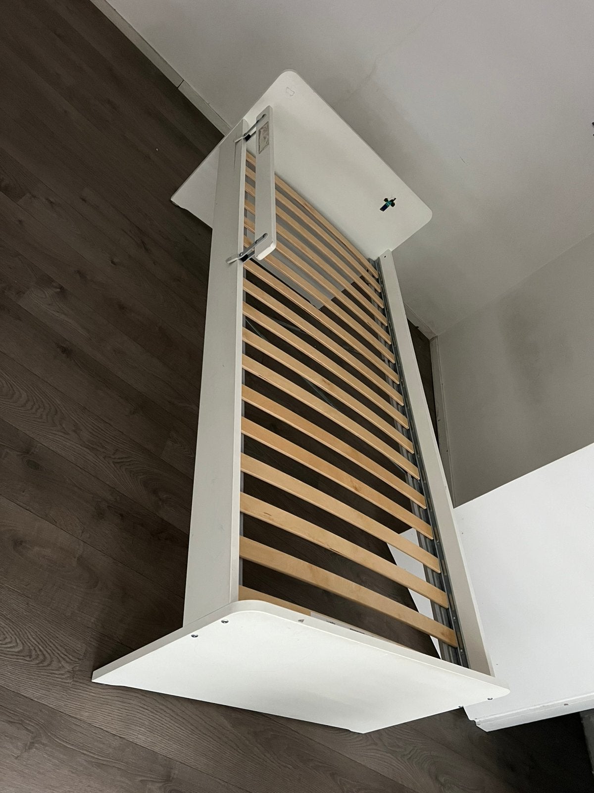 Een persoonsbed 90x200, Kinderen en Baby's, Ophalen, Zo goed als nieuw, 180 cm of meer, 85 tot 100 cm