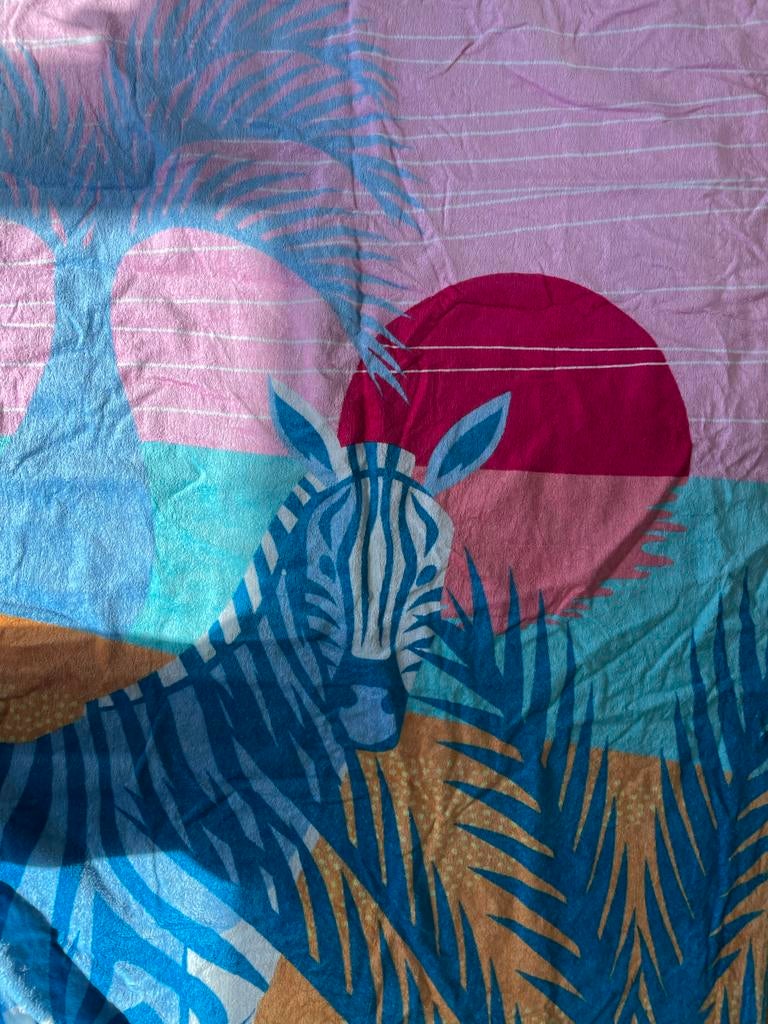 Twee nieuwe strandlakens: Nijntje en Zebra design, Huis en Inrichting, Badkamer | Badtextiel en Accessoires, Ophalen of Verzenden