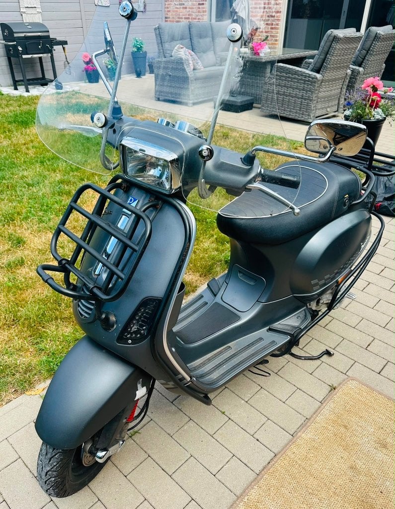 Scooter Vespa Piaggio 2011, Ophalen, Piaggio, Gebruikt, Benzine